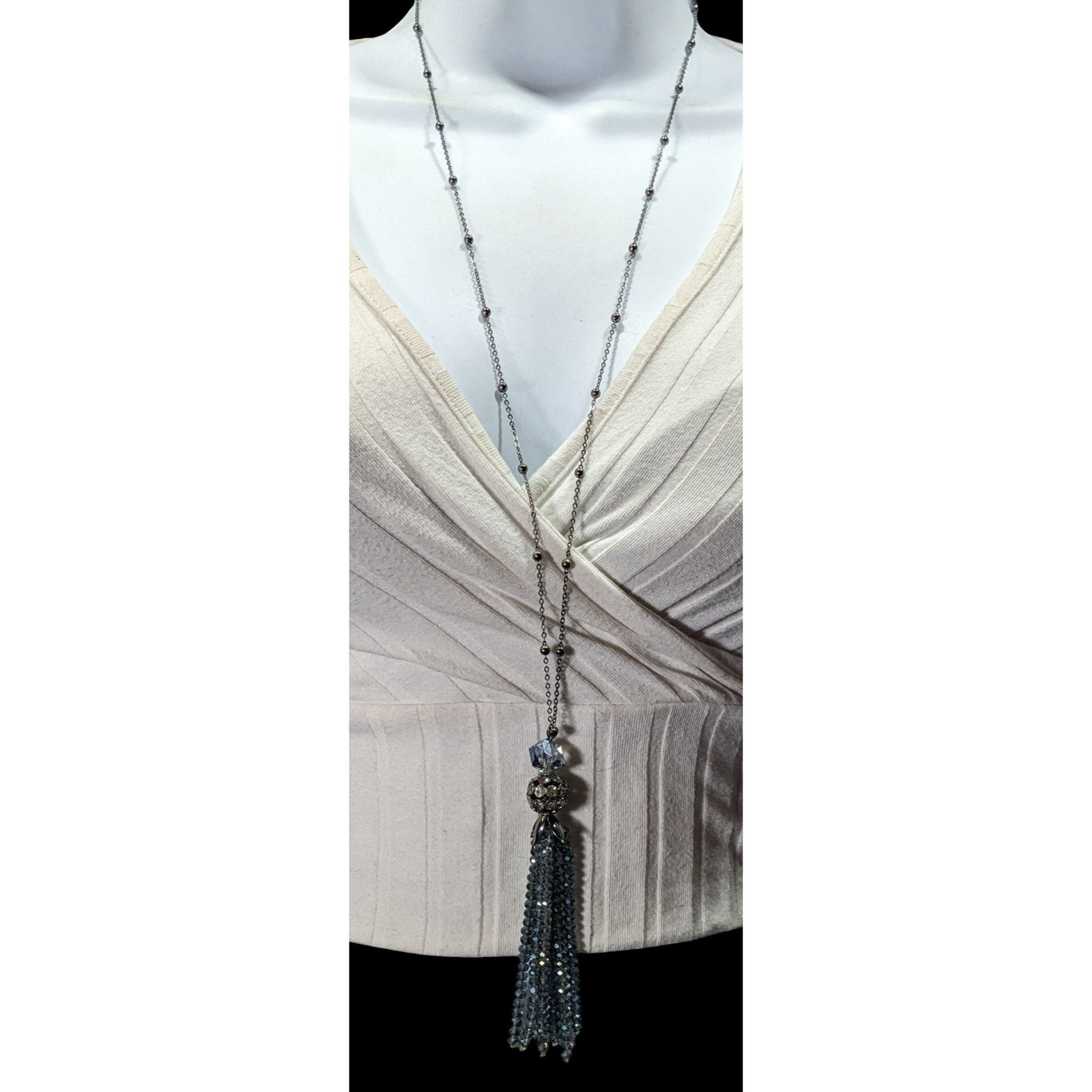 Other Sparkly Glam Crystal Glass Silver Tone Tassel Necklace Size ONE SIZE - 5 Thumbnail