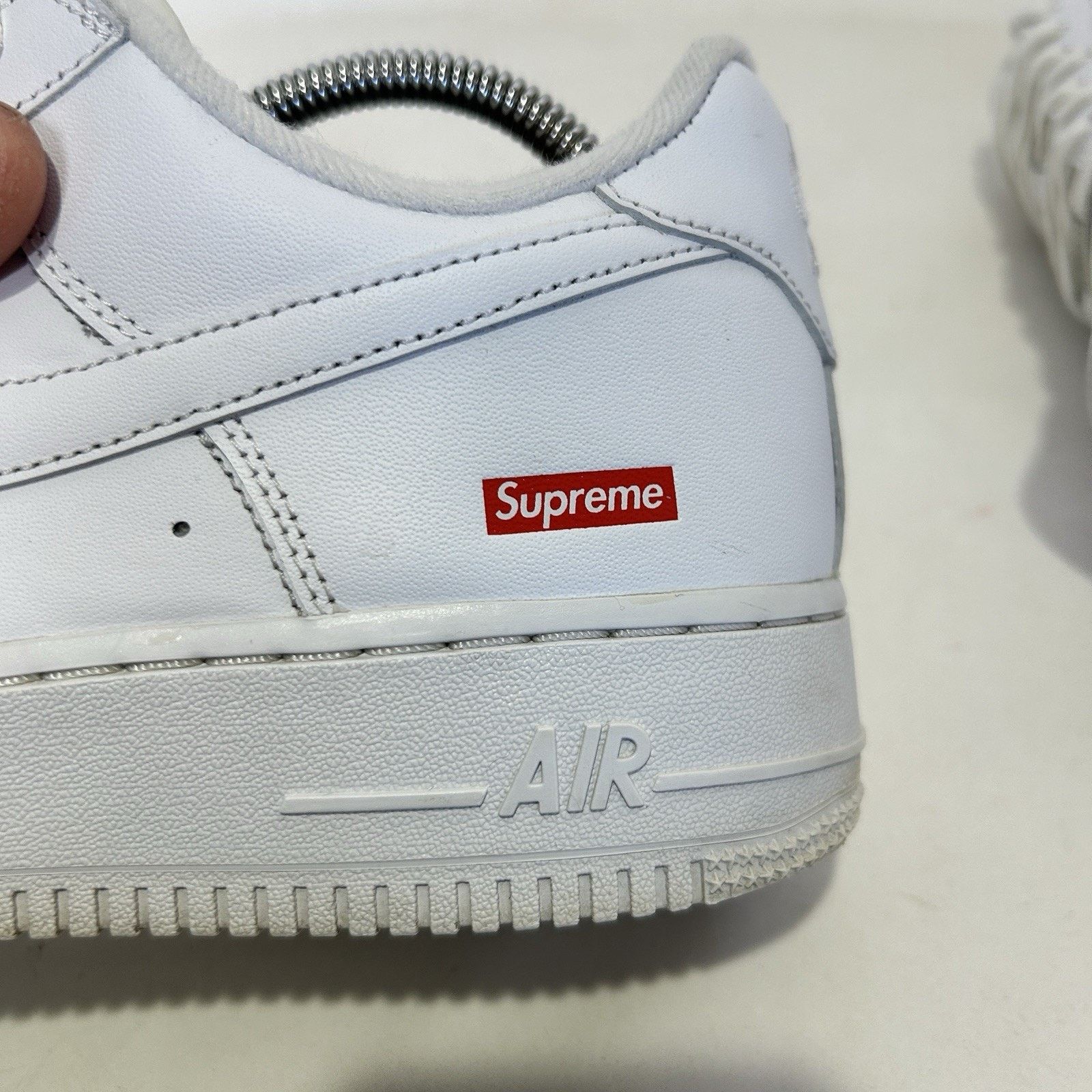 Nike Nike Air Force 1 x Supreme Low Box Logo “White” Size US 10 / EU 43 - 8 Thumbnail