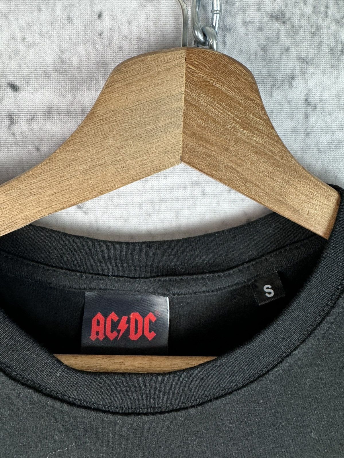 AC/DC × Band Tees × Vintage Vintage Y2K AC/DC Devil Horns Band T-Shirt L/XL Size US S / EU 44-46 / 1 - 4 Thumbnail
