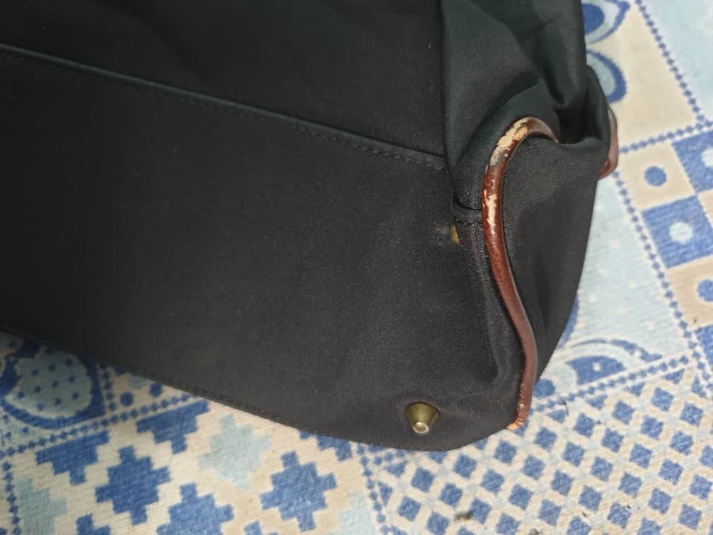 Gianni Valentino black colour carry bag
