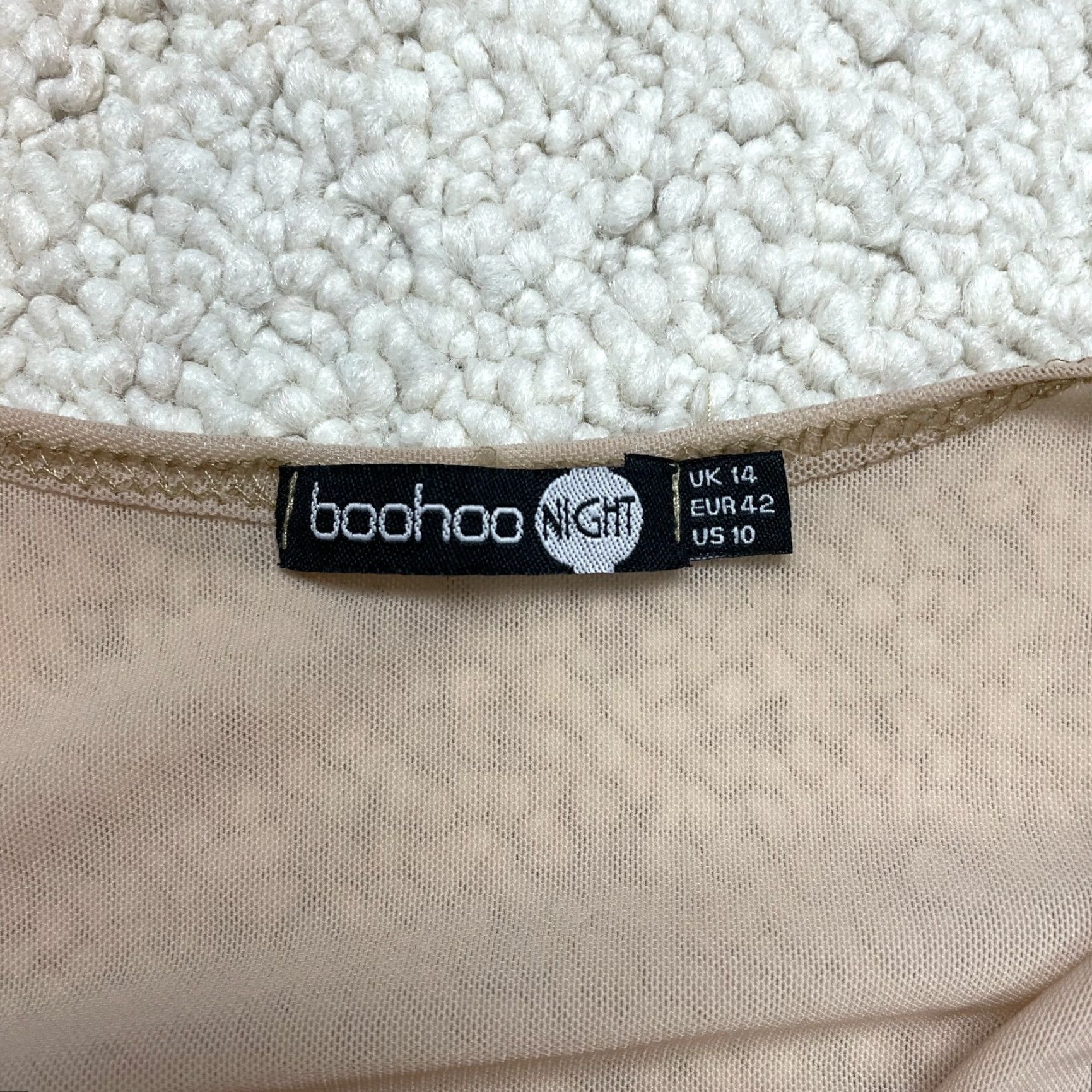 Boohoo Boohoo Maxi Dress Womens 10 Beige Tan V Neck Elastic Waist Long Sleeve Dress Beige Maxi 10 Womens V-Neck Long Sleeve Casual Party/Cocktail Size L / US 10 / IT 46 - 4 Thumbnail