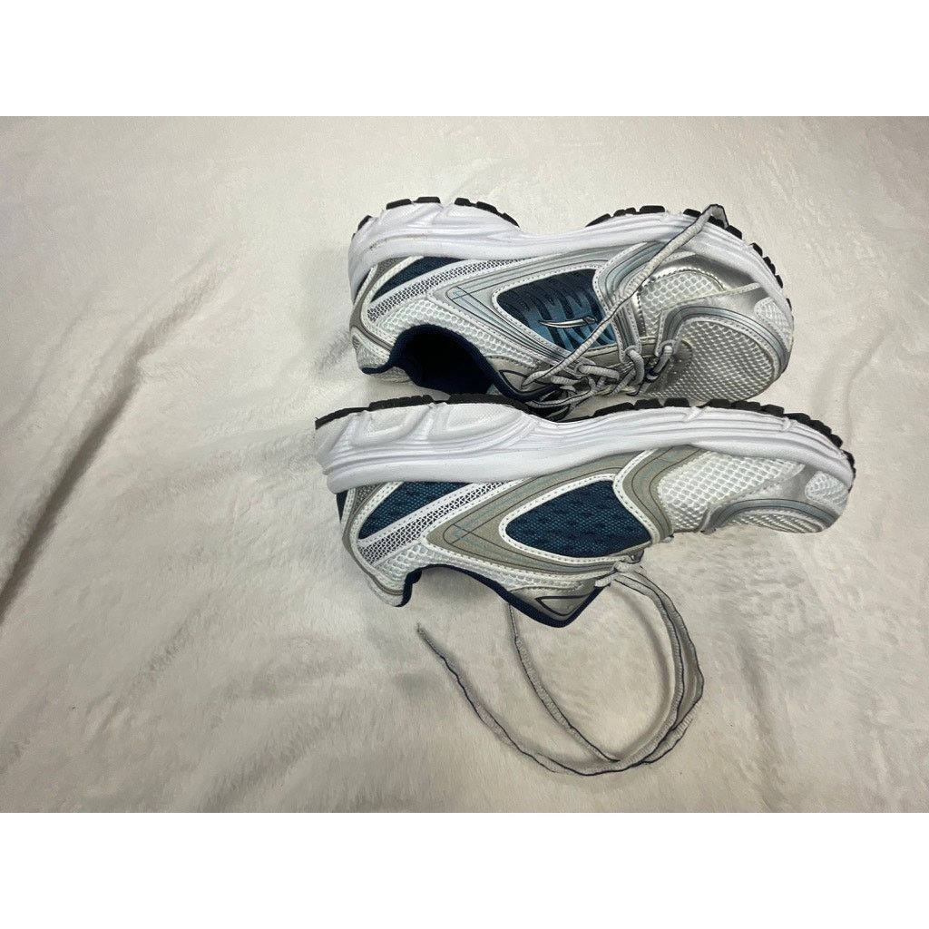 La Gear LA Gear Ultra Foam Low Sneakers Size 8.5 / Women's 10/EUR 42 Size US 8.5 / EU 41-42 - 7 Thumbnail