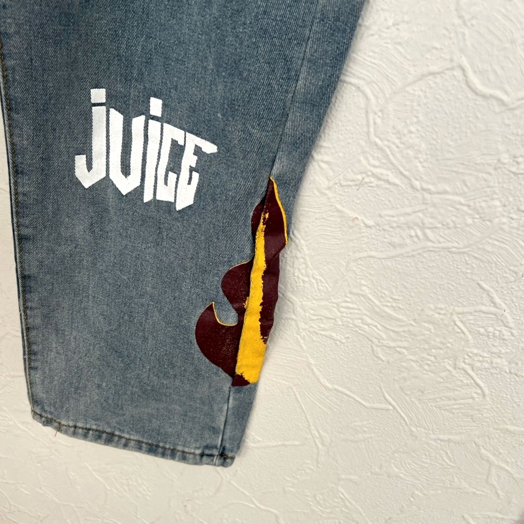 Vintage MENS GRAPHIC PAINTED JEANS STREETWEAR LOOSE FIT 38X30 BLUE 38 Mens Wide-Leg Jeans Size US 38 / EU 54 - 5 Thumbnail