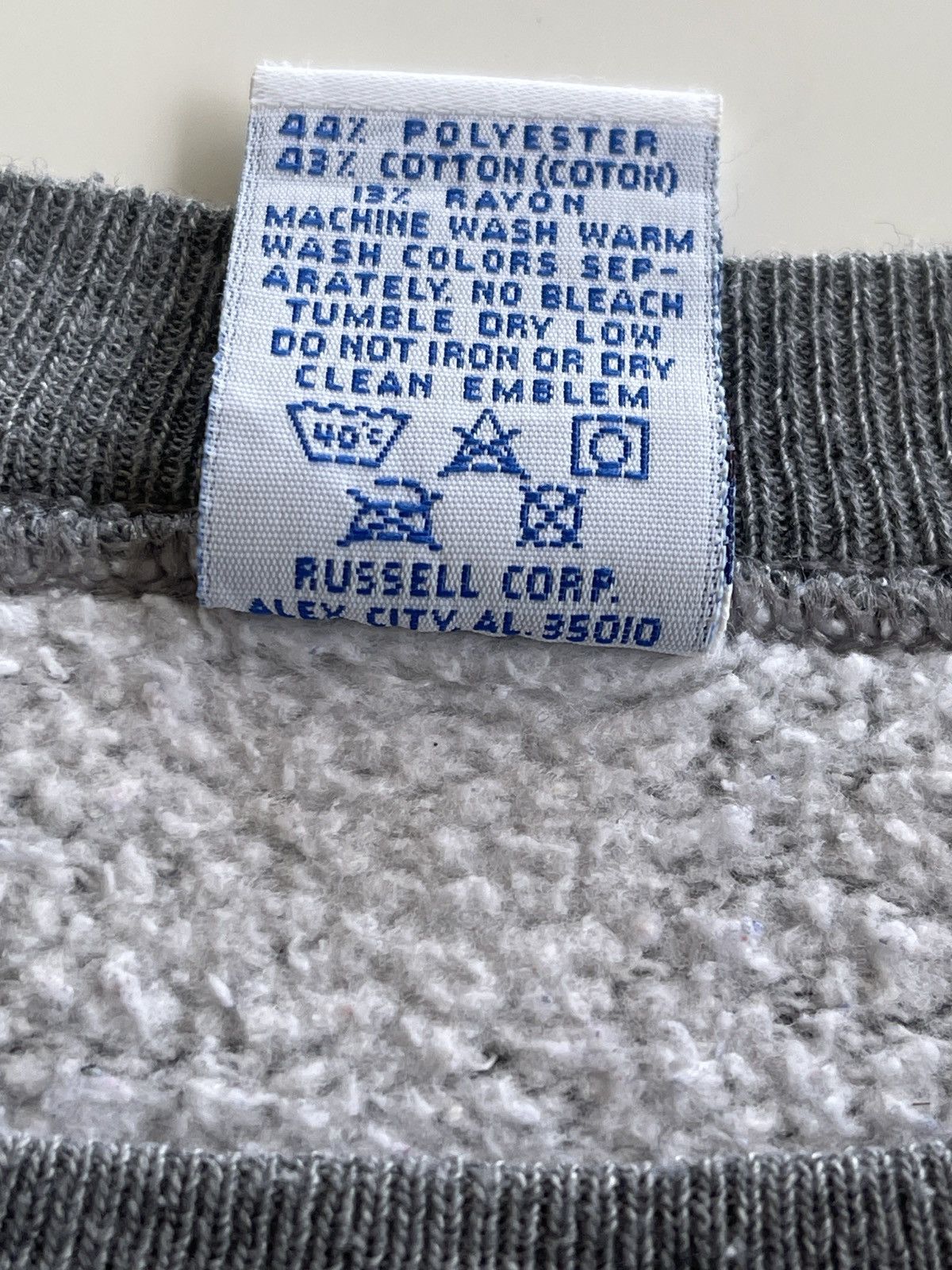 Russell Athletic Vintage 90s Russell Hinckleys Buzzard Races Sweatshirt Size US L / EU 52-54 / 3 - 9 Thumbnail