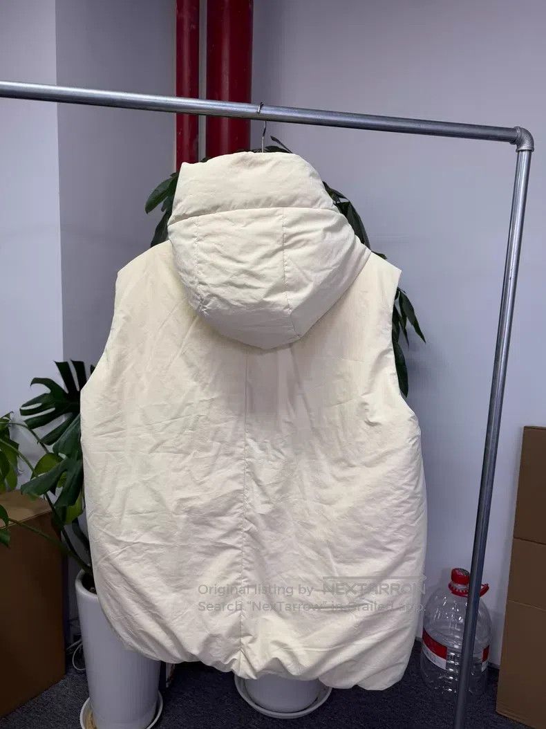 Jil Sander Jil Sander size 48 Cream hooded down vest Size L / US 10 / IT 46 - 2 Thumbnail