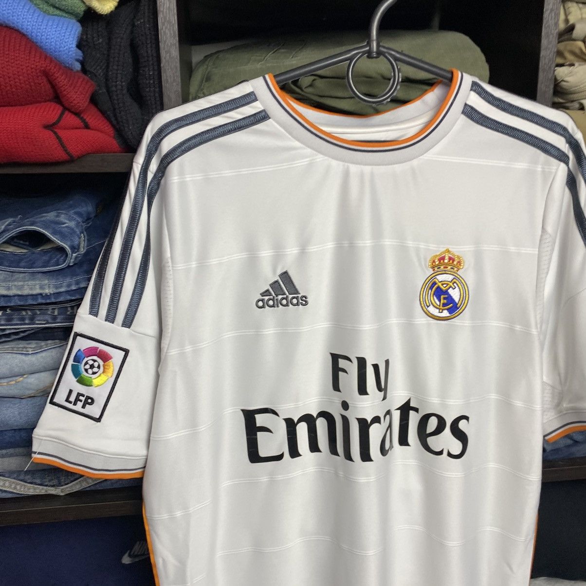 Adidas Vintage Adidas Real Madrid Home 2013 Soccer jersey size M Size US M / EU 48-50 / 2 - 2 Thumbnail