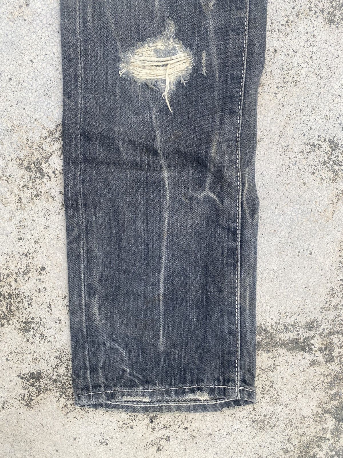 If Six Was Nine × Vanquish Vanquish Distressed Faded Claw Mark Denim Jeans Size US 30 / EU 46 - 12 Thumbnail
