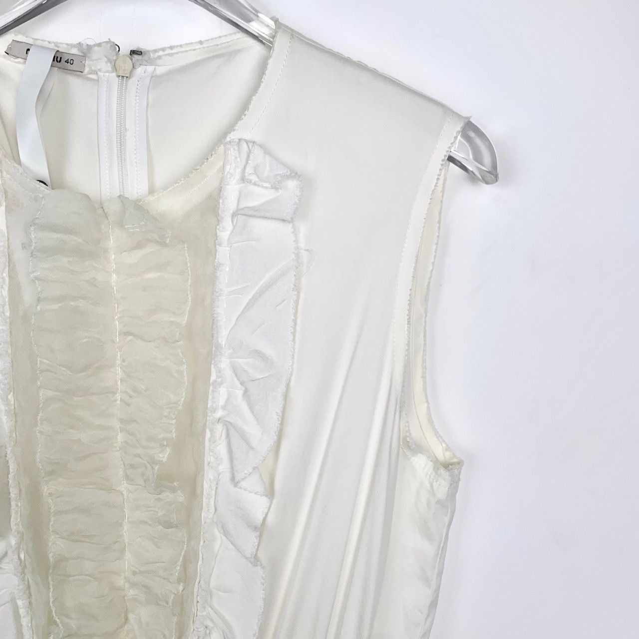 Miu Miu MiuMiu] Lace Detail Round Neck Sleeveless Bodycon Dress Beig Size S / US 4 / IT 40 - 4 Thumbnail