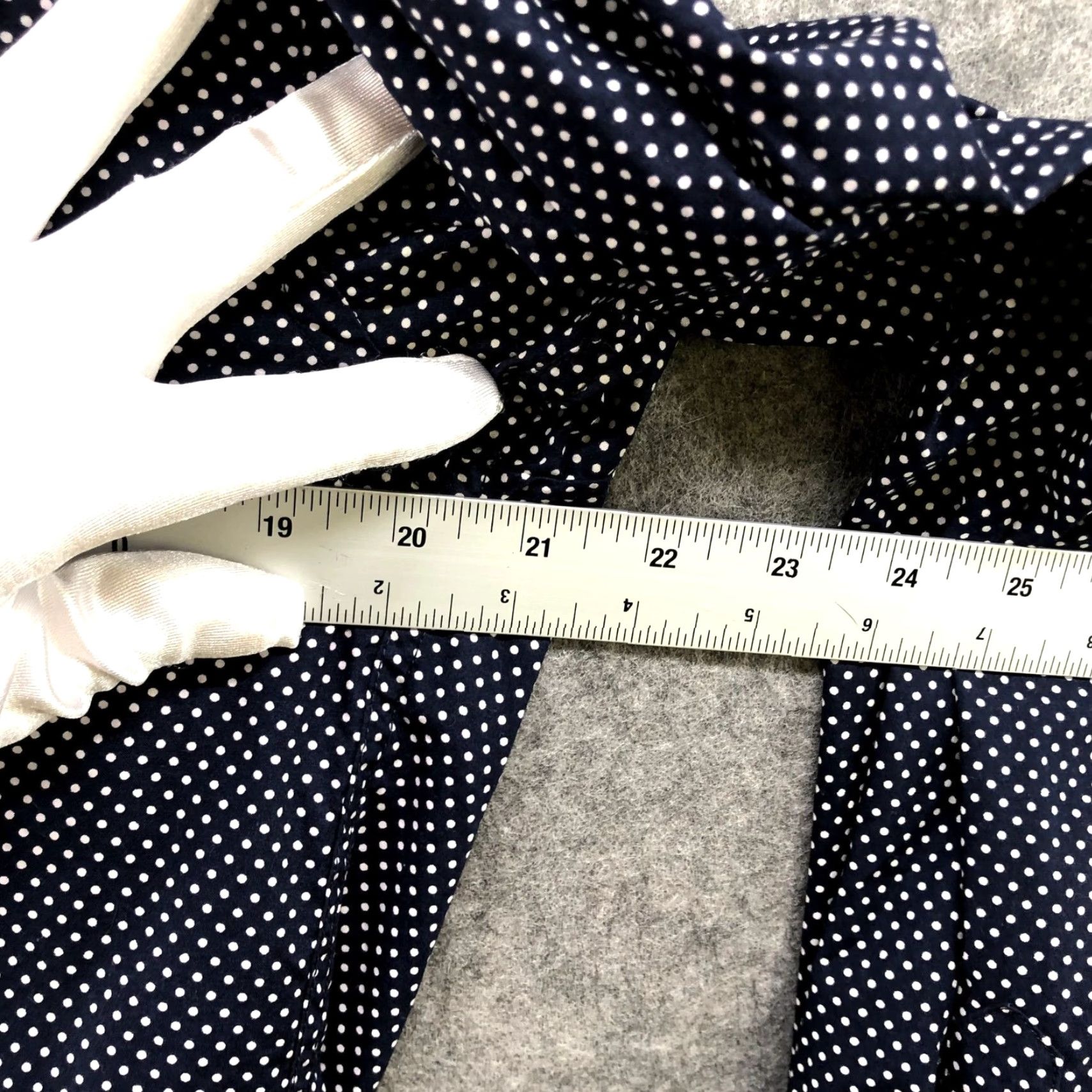 Uniqlo Uniqlo Button Down Shirt Mens M Long Sleeve Navy Blue White Polka Dot Cotton Button-Up Collared Pocketed Casual Size US M / EU 48-50 / 2 - 7 Thumbnail
