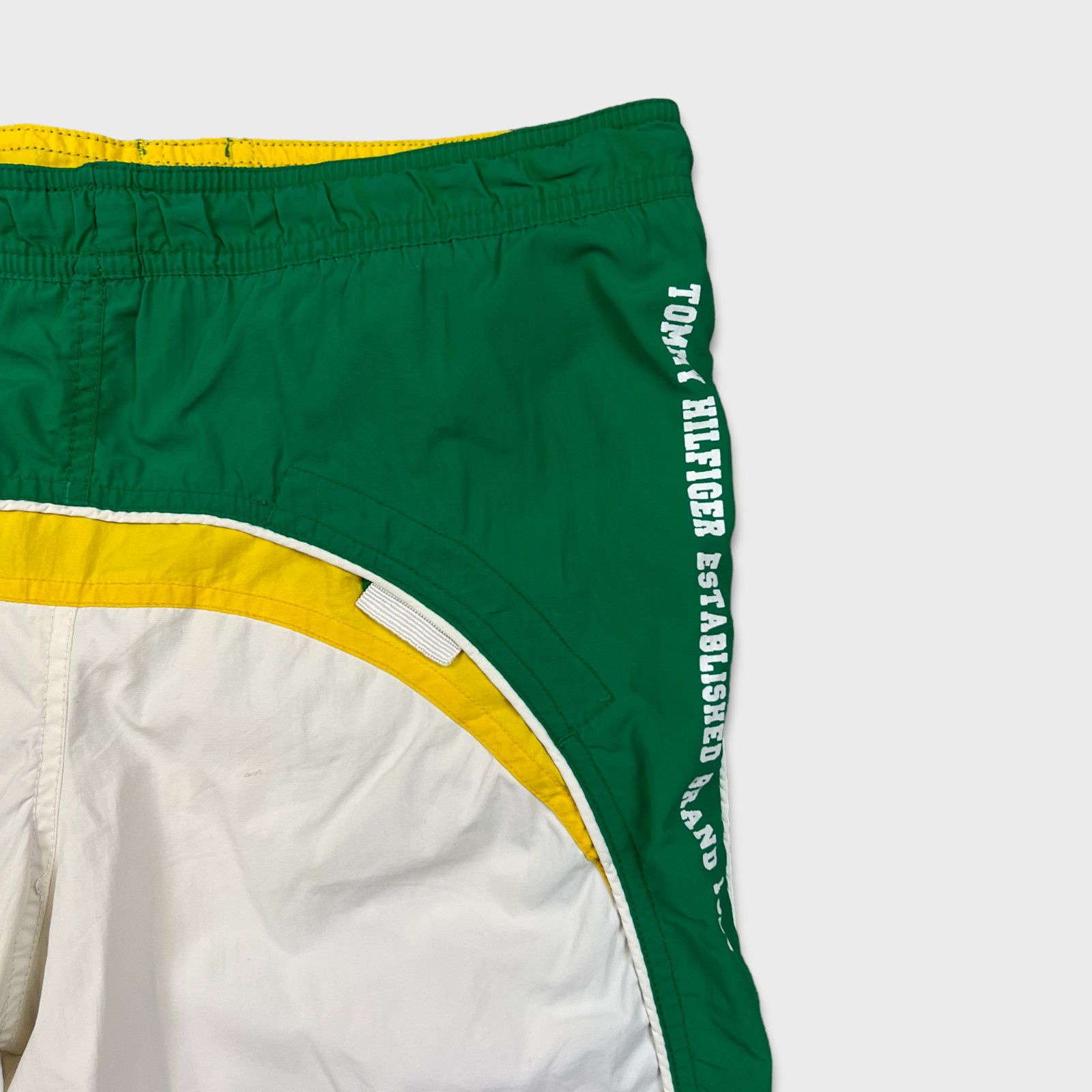 Tommy Hilfiger × Vintage Tommy Hilfiger Shorts Large Pocketed Lined Swimming Trunks Size US 32 / EU 48 - 6 Thumbnail