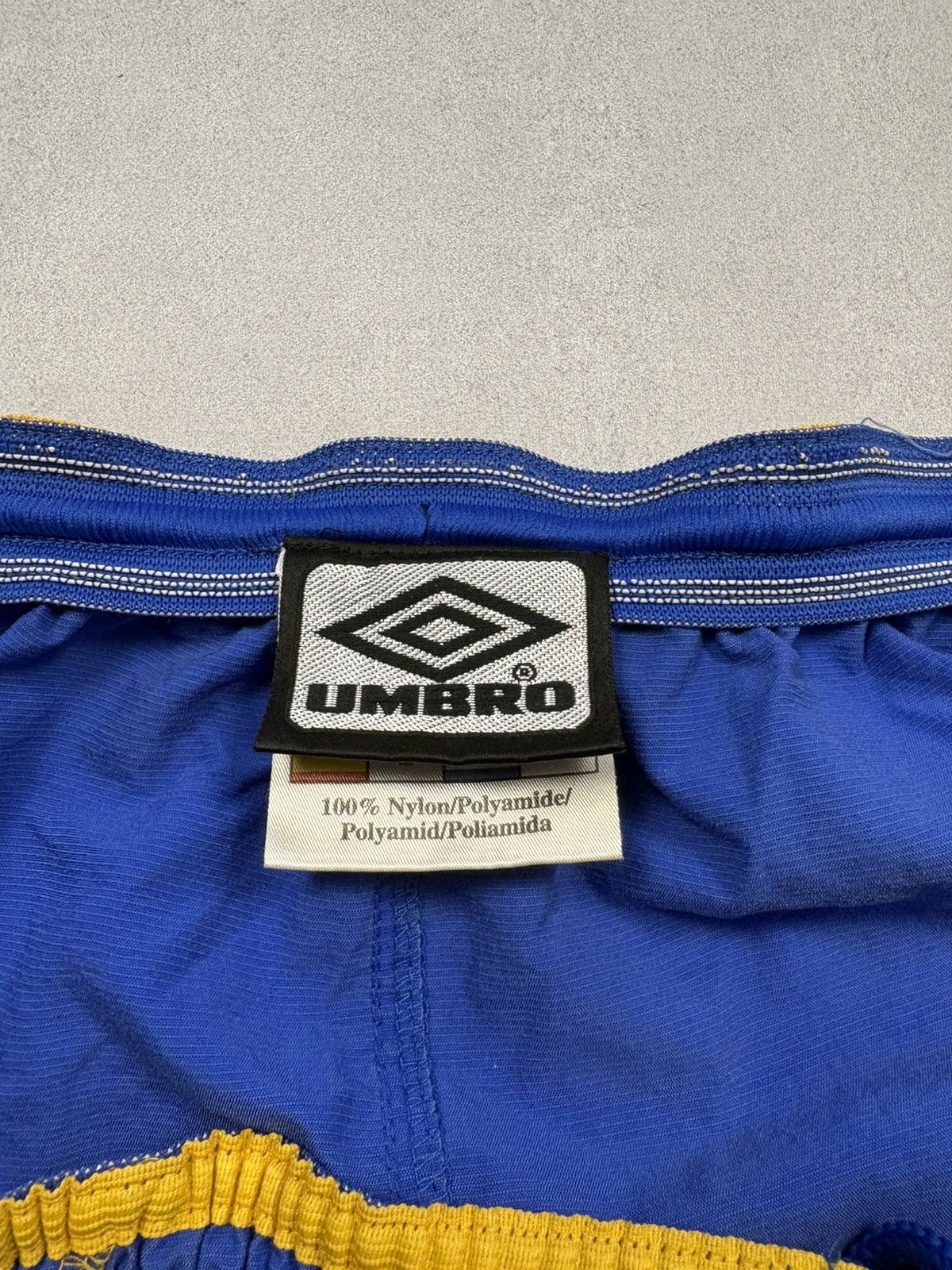 Chelsea Soccer Vintage Umbro Chelsea FC 2001/2002 Home Football Shorts M Size US 34 / EU 50 - 9 Thumbnail