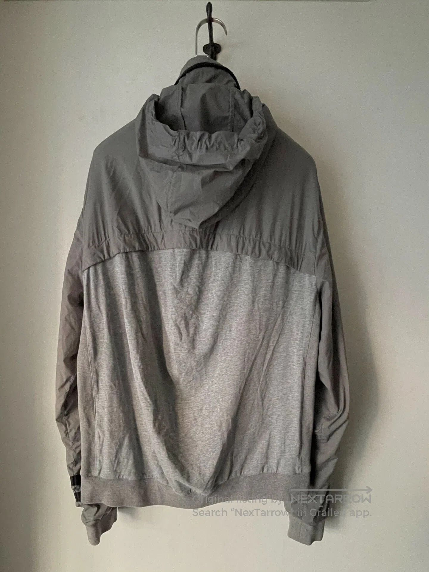 Burberry burberry hooded windbreaker jacket size M. Size US M / EU 48-50 / 2 - 5 Thumbnail