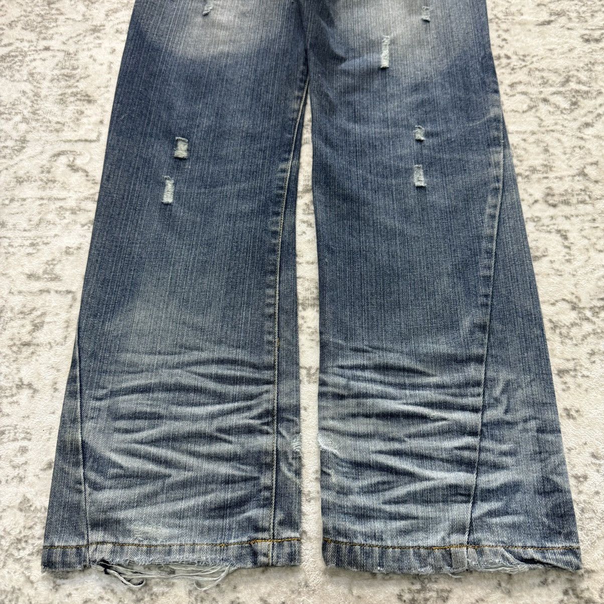 Red Monkey 2000s Techno Japan Embroidery Che Guevara Fade Wash Jeans Size US 29 - 13 Thumbnail