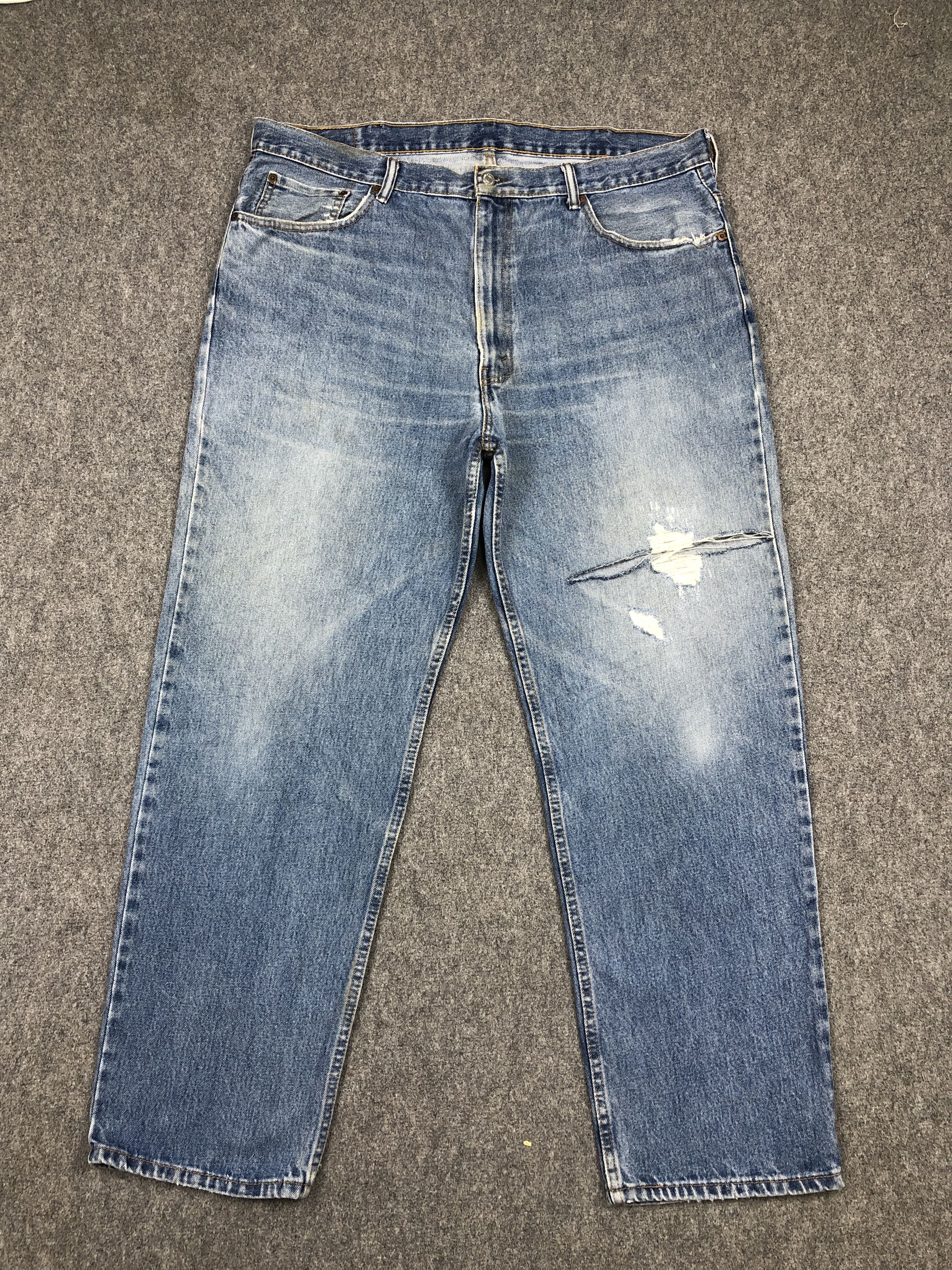 image of Distressed Denim x Levis Vintage Levi's 505 Distressed Faded Blue Jeans in Blue Denim (Size 41)