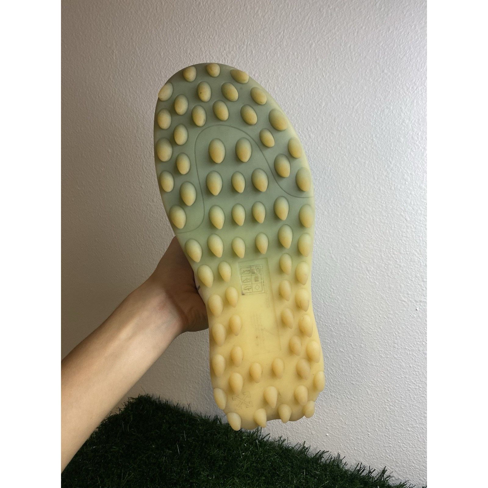 Off-White Off-White ODSY-1000 “Green Cream Colorblock” | Size 44 EU Size US 11 / EU 44 - 10 Thumbnail