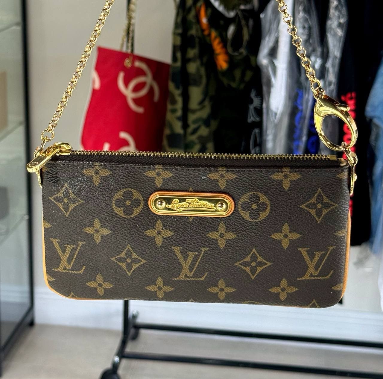 Louis Vuitton Authentic LOUIS VUITTON Monogram Favorite PM M40717 Bag Hand Size ONE SIZE - 2 Thumbnail