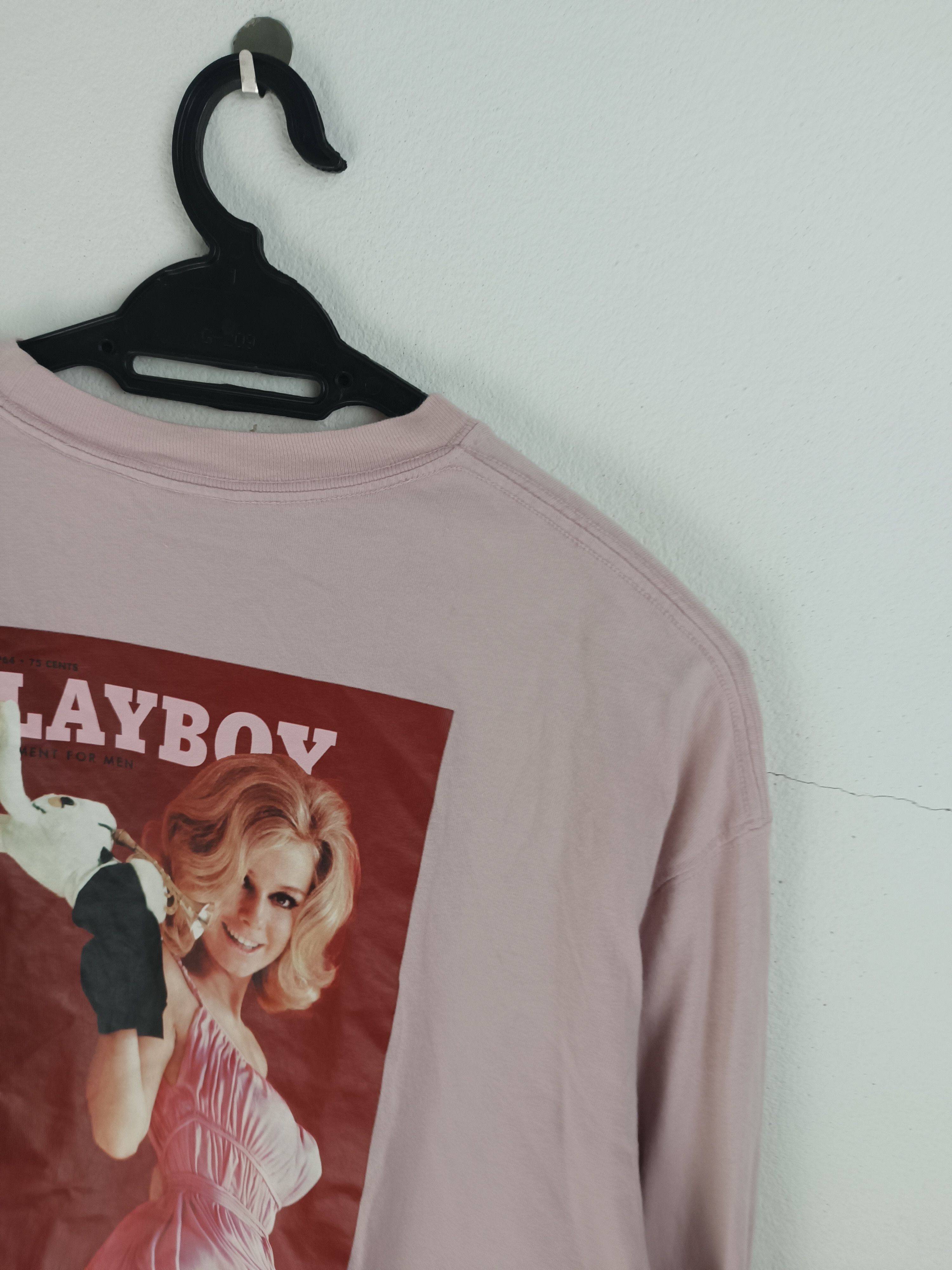 Playboy VINTAGE PLAYBOY BUNNY SEXY CUTE MID LOGO ADULTS TEE Size US M / EU 48-50 / 2 - 17 Thumbnail
