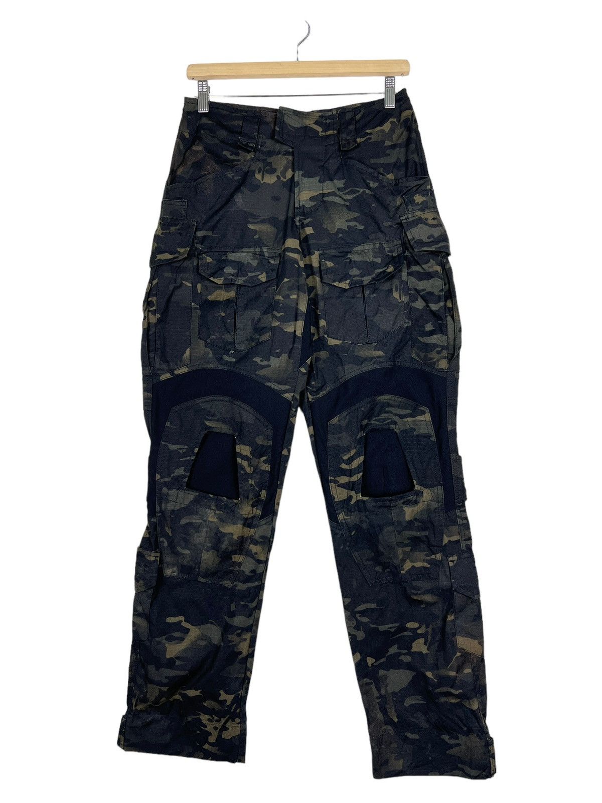 Japanese Brand 🔥 FLASH FORCE CAMO TECHNICAL CARGO PANTS Size US 28 / EU 44 - 2 Thumbnail