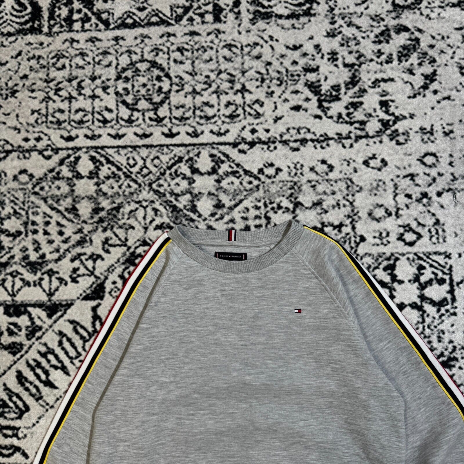 Tommy Hilfiger × Vintage tommy hilifiger S, crewneck, gray, cotton, vintage tommy 90s Size US S / EU 44-46 / 1 - 6 Thumbnail