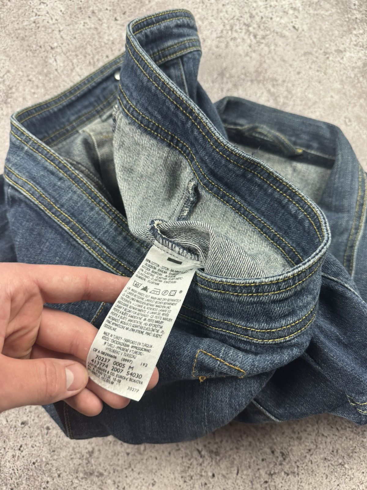 Levi's VINTAGE LEVIS DENIM JACKET RARE JAPANEESE Y2K Size M / US 6-8 / IT 42-44 - 5 Thumbnail