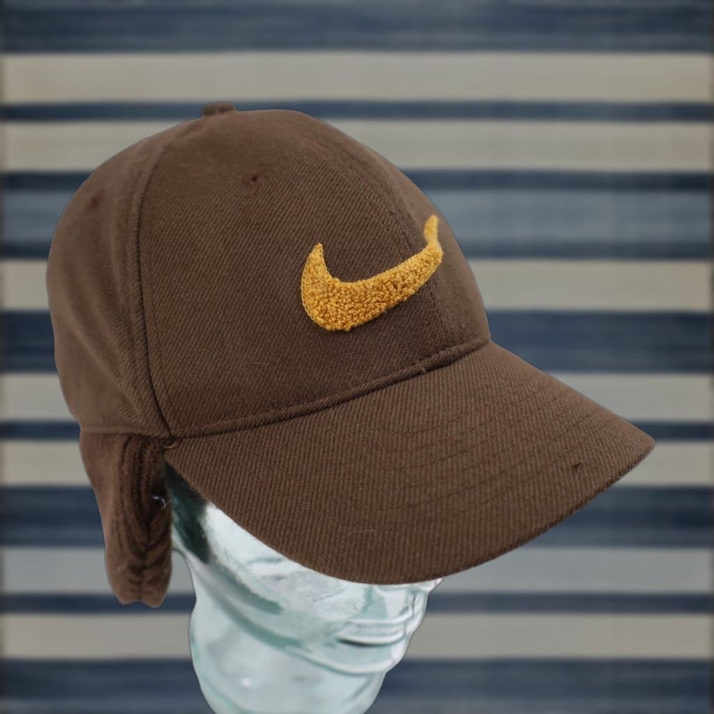 Nike VINTAGE Nike Textured Swoosh Snow Hat Hat Men M Brown S/M 9/10 Size ONE SIZE - 1 Thumbnail