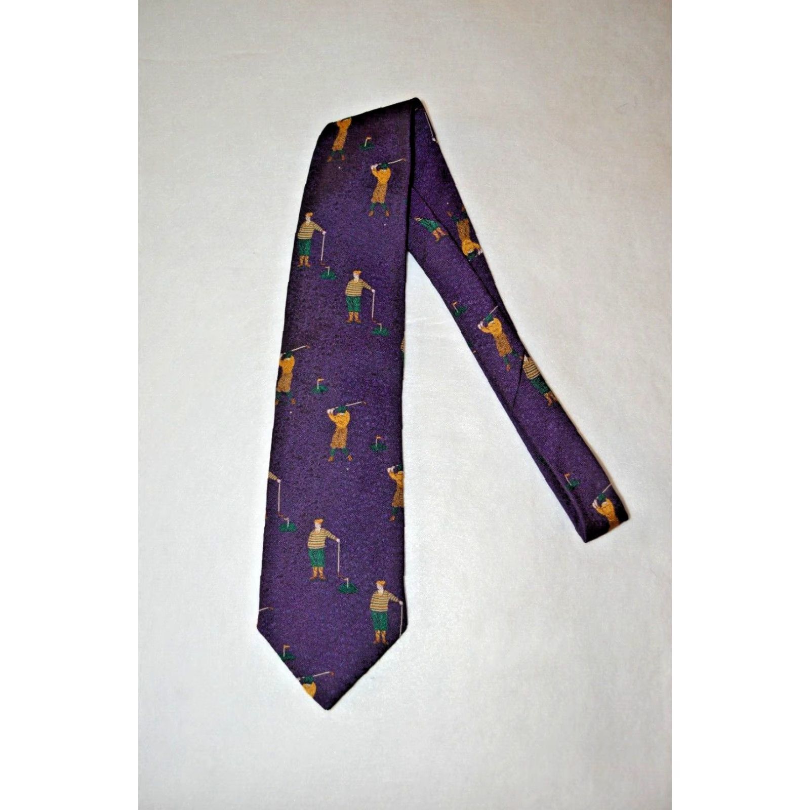 Vintage Harold Powell Men’s Formal Necktie Purple Necktie Golfer Silk 3.5in Wide Classic 57"-60" Vintage: No Pattern: Golfer Size ONE SIZE - 2 Thumbnail