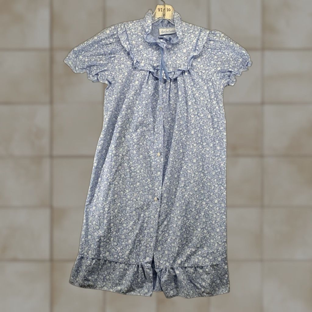 Gloverall VINTAGE Night Time Creations Blue Floral Knit Cotton Polyester Short Sleeve One Piece House Dress Gown Robe M Medium Pullover Duster Women's Size M / US 6-8 / IT 42-44 - 1 Thumbnail