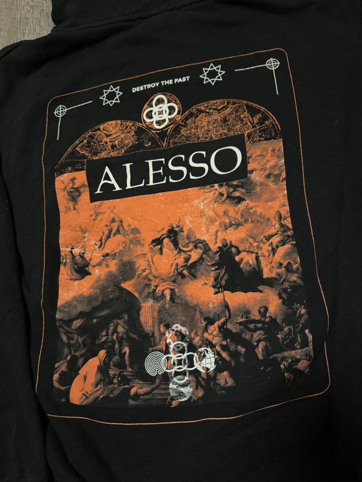 Other Alesso Destroy the Past Hoodie size Small Size US S / EU 44-46 / 1 - 2 Thumbnail