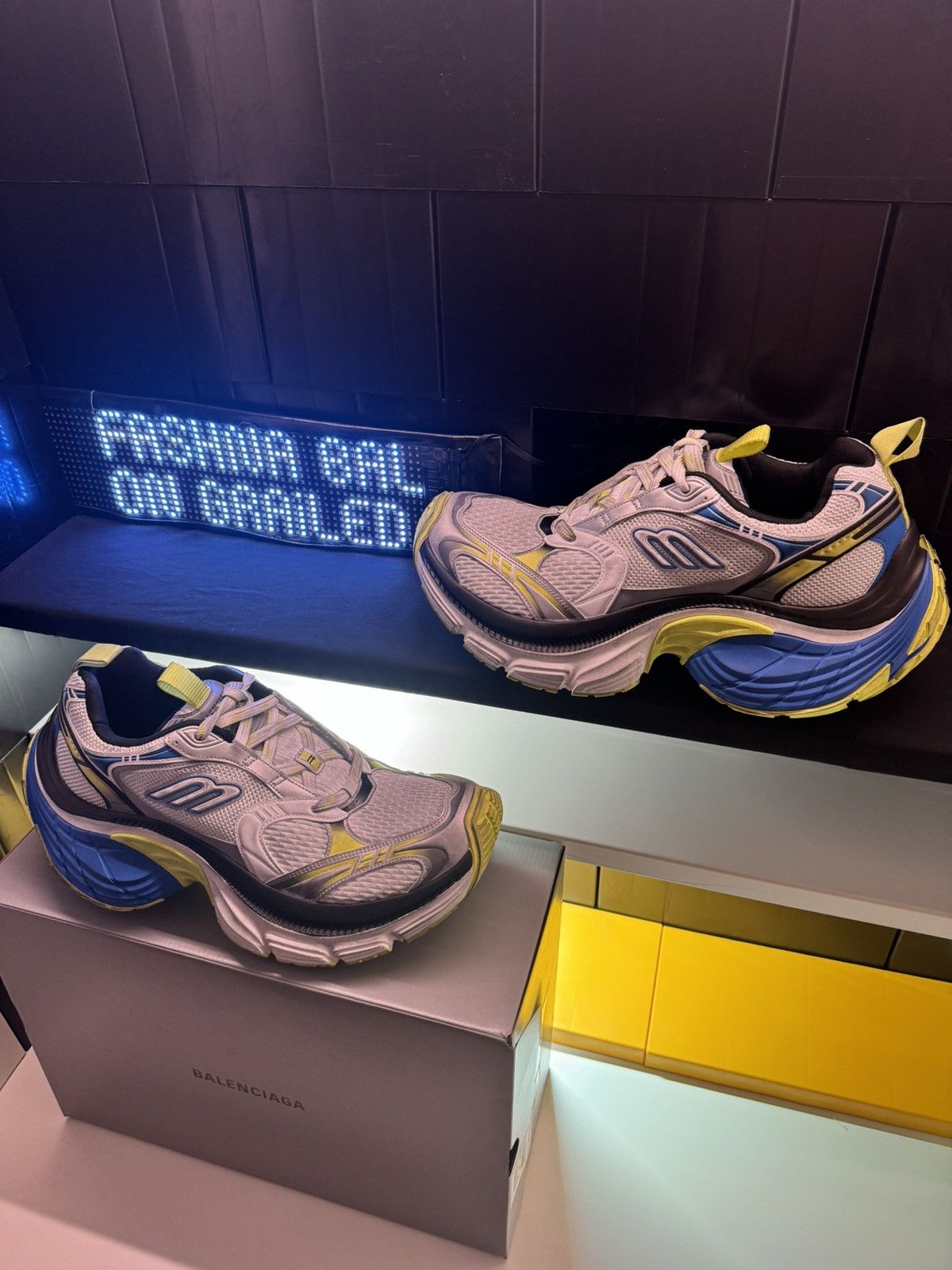 Balenciaga 10xl Gray/Blue/Fluo Yellow Size 46 (US13)