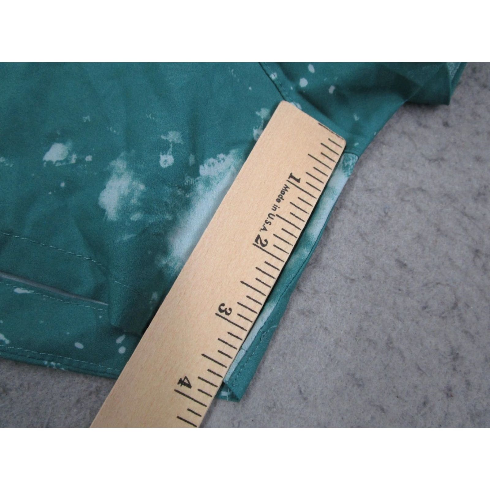 Nike Nike Dri-FIT Running Shorts Mens 2XL Green Spotted 4" Standard Fit DV9272-379 Size US 39 - 2 Thumbnail