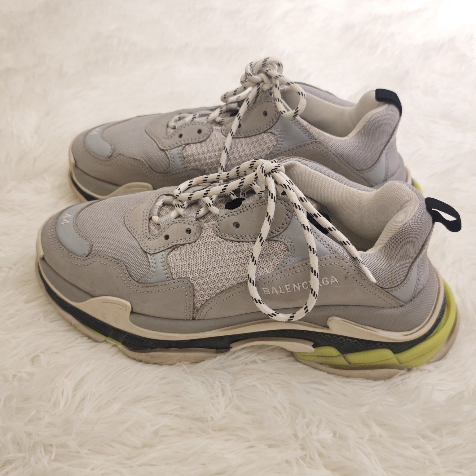 Balenciaga Balenciaga Triple S Low-Top Sneakers Size 11 Size US 11 / EU 44 - 1 Thumbnail