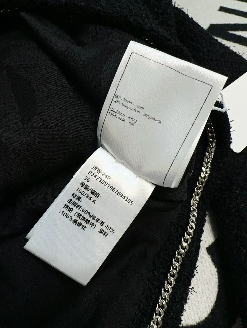 Chanel Chanel 24p popular black two-pocket rolled edge petal buck Size XS / US 0-2 / IT 36-38 - 6 Thumbnail