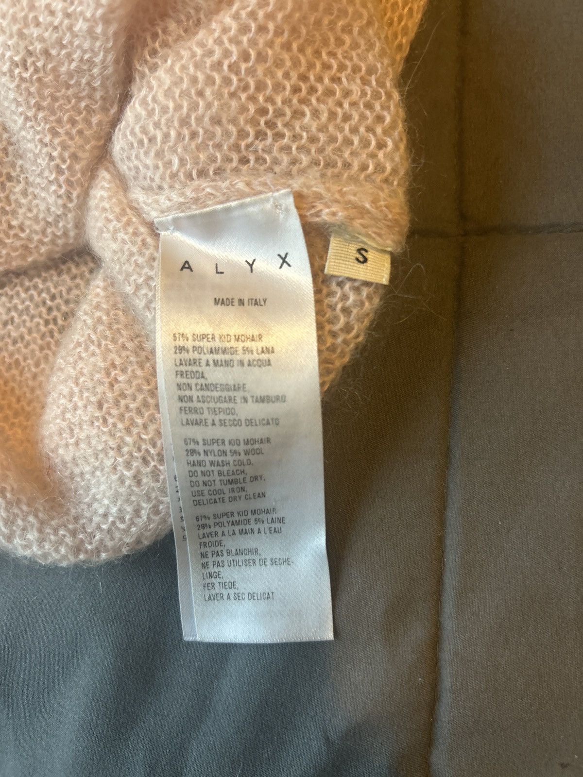1017 ALYX 9SM 1017 ALYX 9SM Mohair Abstract Knit Sweater Size US S / EU 44-46 / 1 - 5 Thumbnail