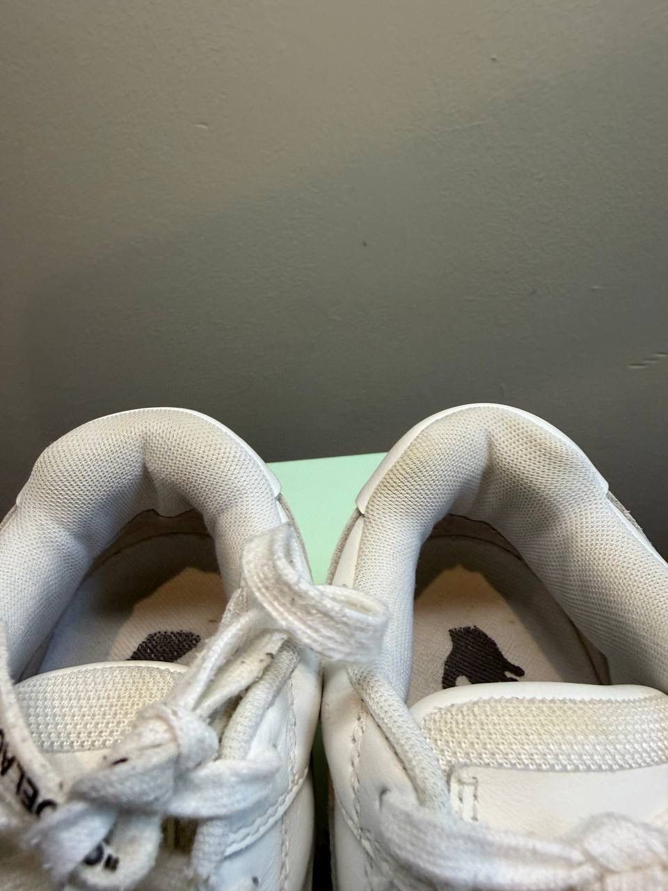 Off-White Off-White Out Of Office “For Walking” White/Graffiti Size US 8 / IT 38 - 8 Thumbnail