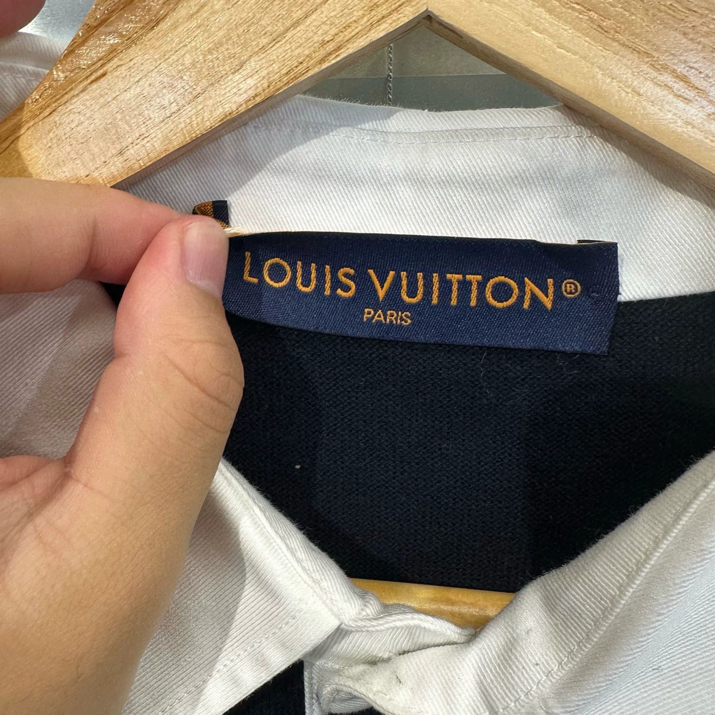 Louis Vuitton LV Pharrell x Pearl Embroidered Knit Short Polo L Size US L / EU 52-54 / 3 - 6 Thumbnail