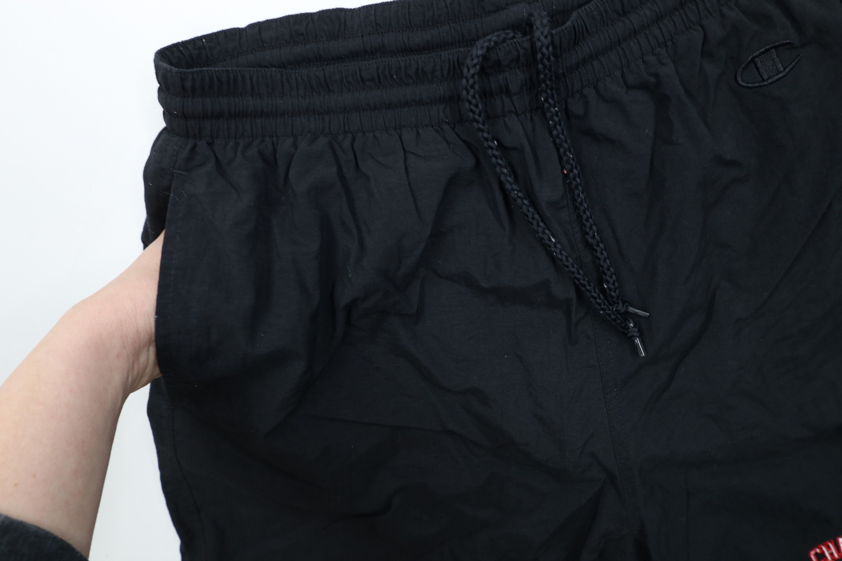 Champion × Vintage Vintage 90s Champion Lined Above Knee Shorts Trunks Black Size US 34 / EU 50 - 7 Thumbnail