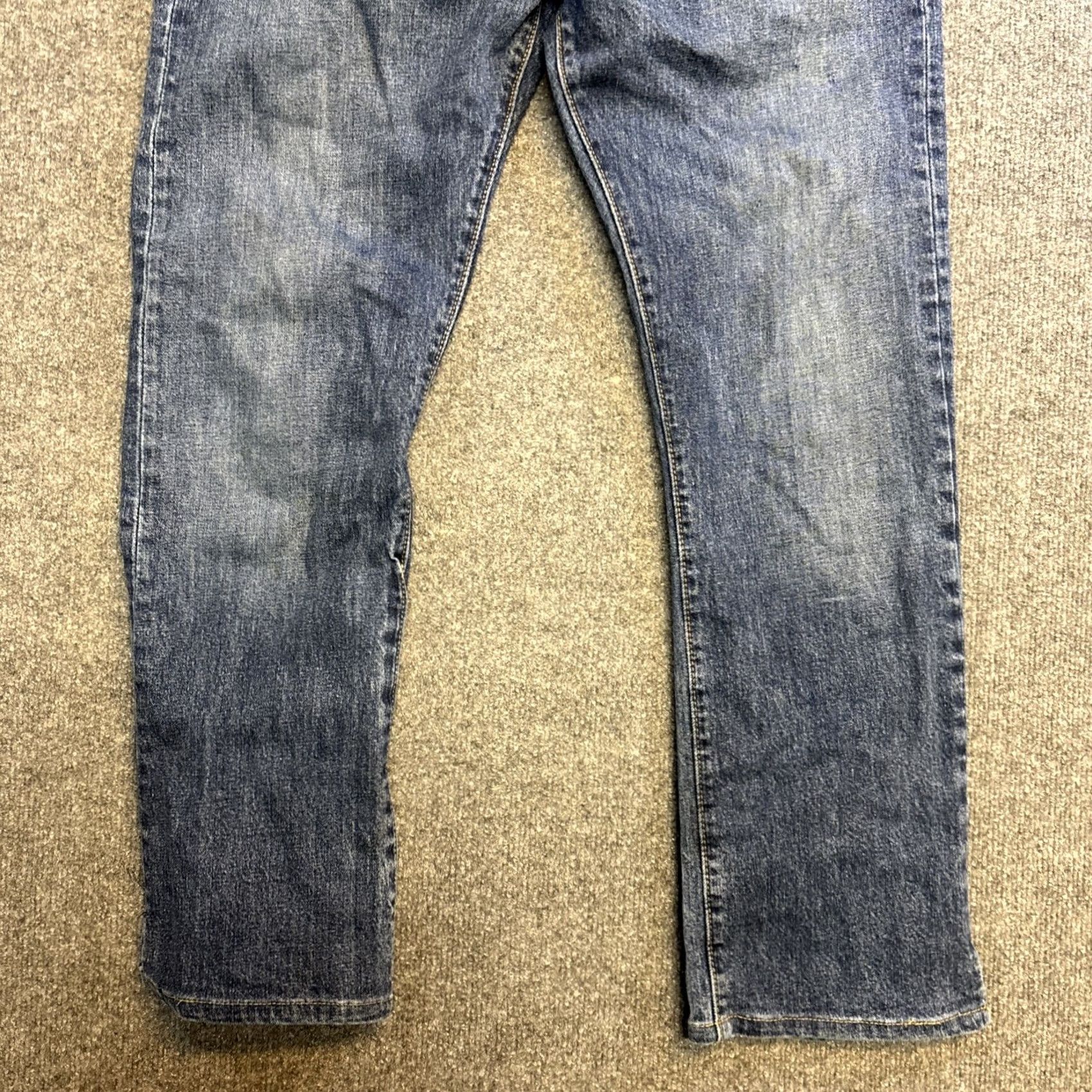 Levi's Levi's 501 Jeans Button Fly Size 36x32 Mens Straight Med Wash Red Tag Vintage? No Size US 36 / EU 52 - 7 Thumbnail