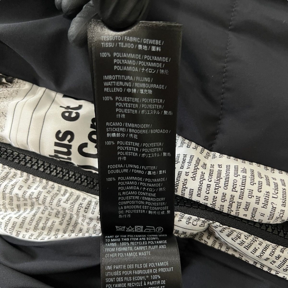 Balenciaga BALENCIAGA Newspaper Puffer Jacket Size US L / EU 52-54 / 3 - 11 Thumbnail