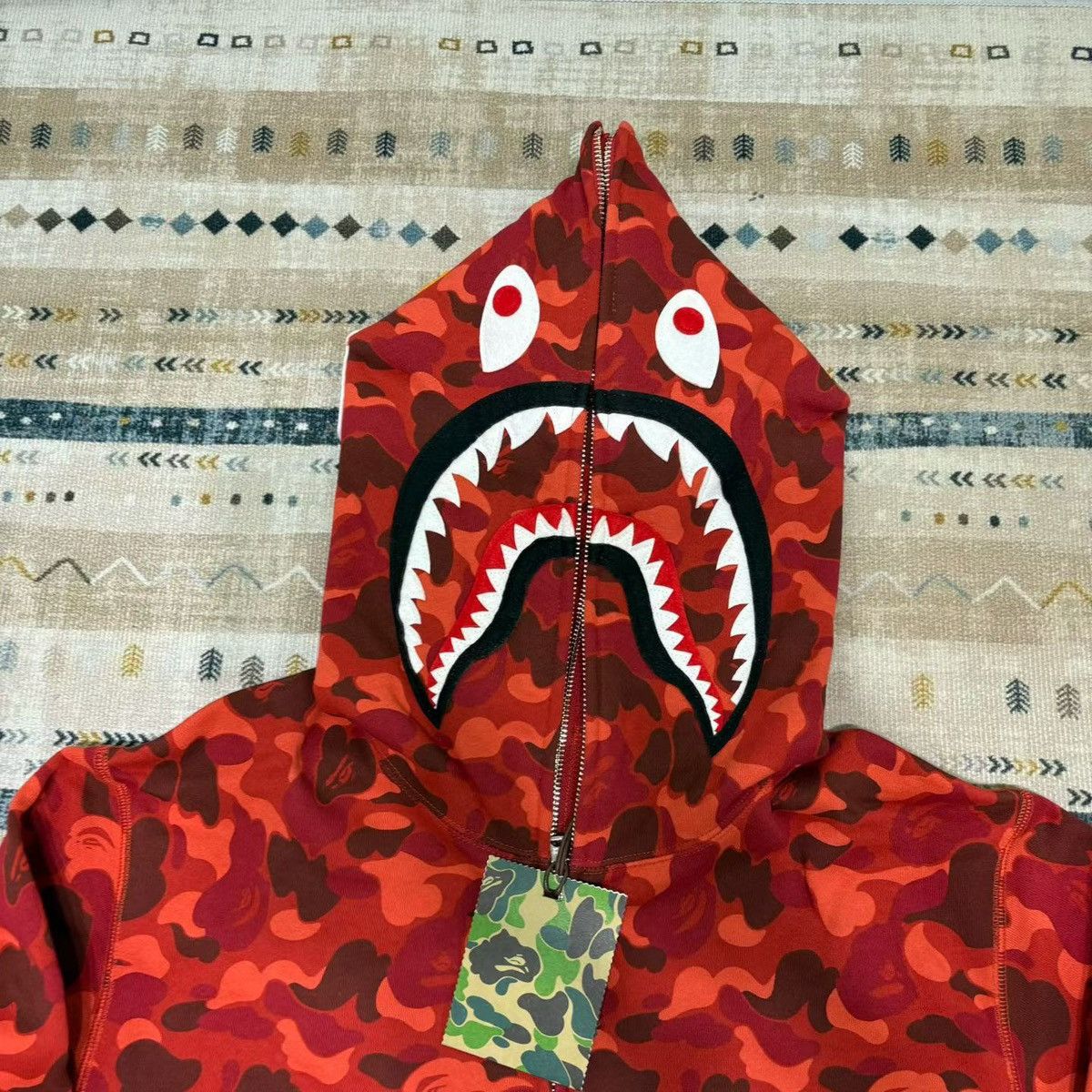 Bape CAMO SHARK FULL ZIP HOODIE Size US L / EU 52-54 / 3 - 2 Thumbnail