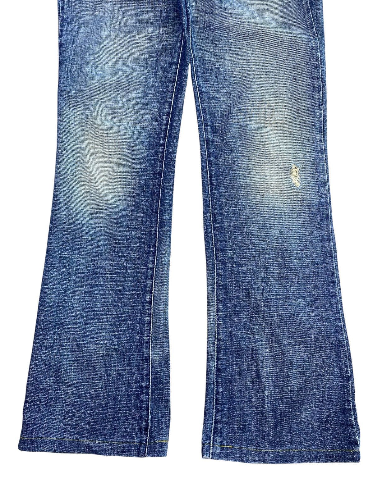 United Colors Of Benetton United Colors Of Beneton Faded Wash Style Flare Jeans Size US 30 / EU 46 - 9 Thumbnail