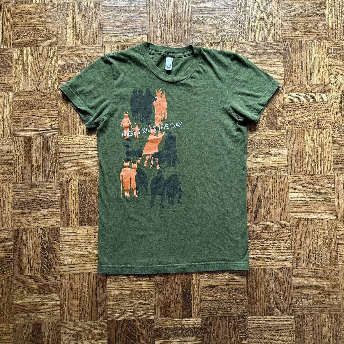 Band Tees × Vintage Vintage Y2K Night Kills the Day Graphic Band Tee Size M / US 6-8 / IT 42-44 - 1 Thumbnail