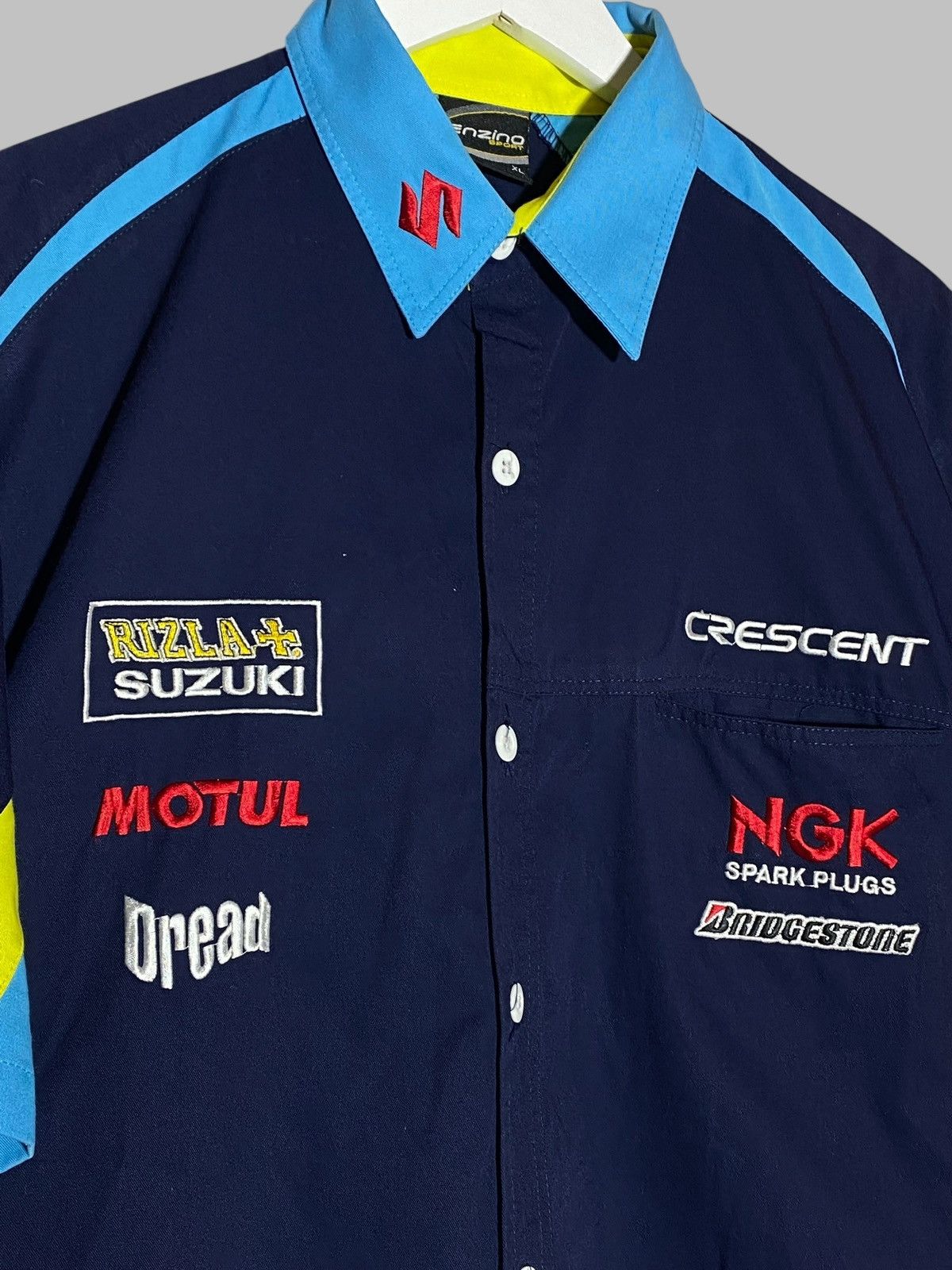 Racer Worldwide Vintage Suzuki Moto GP Rizla Flag Racing Short Sleeve Shirt Size US XL / EU 56 / 4 - 4 Thumbnail