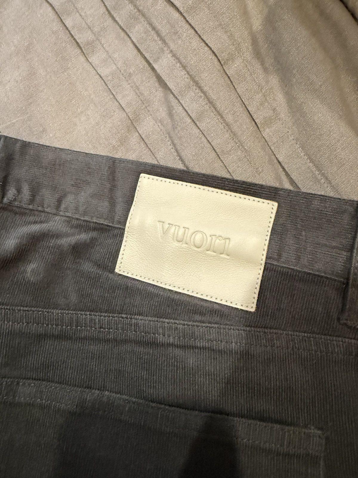 Vuori Vuori Gray Optimist 5 Pocket Cord Pant 33 waist Size US 33 - 3 Thumbnail