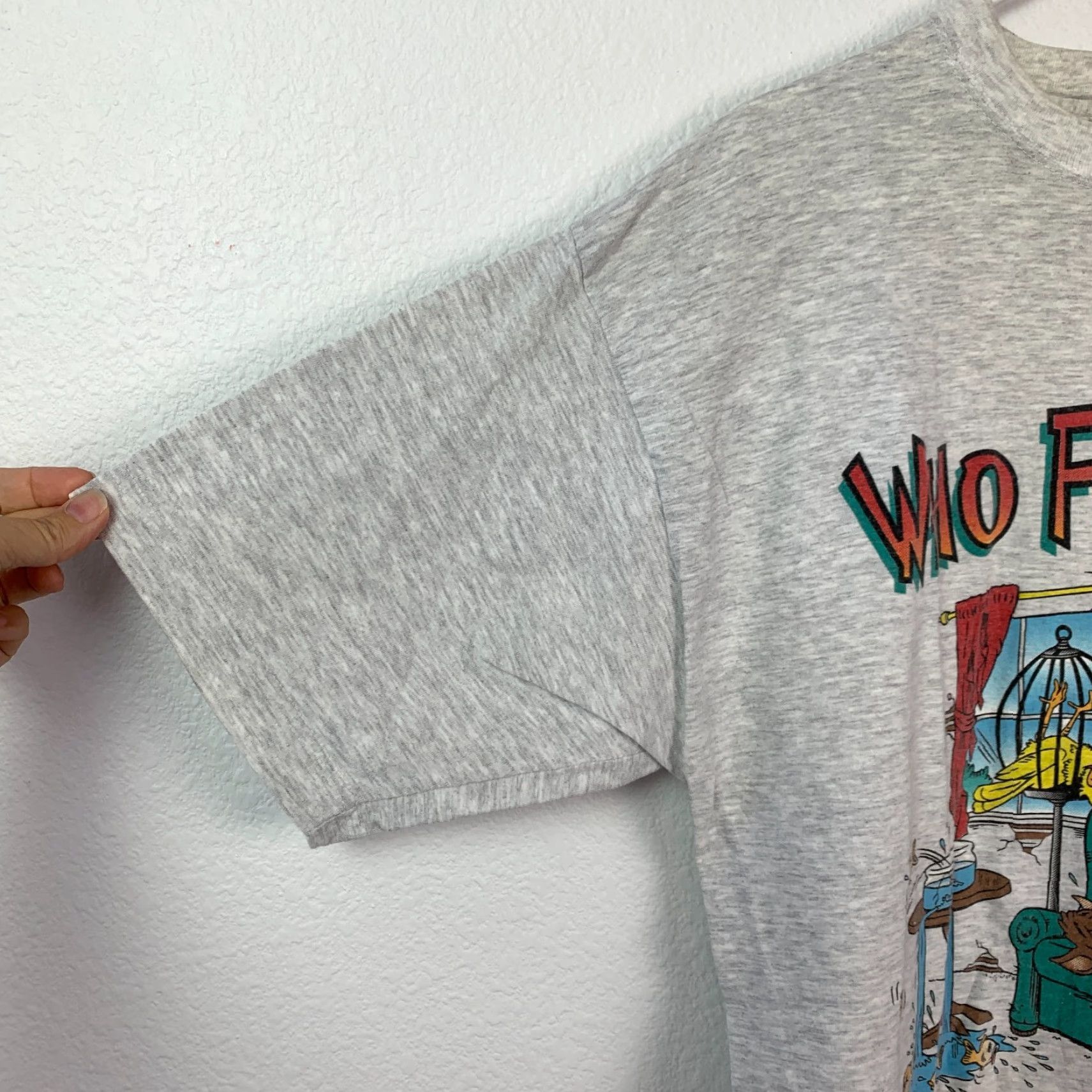 Vintage VINTAGE Sherry's Best Minnesota Who Farted? Humor T-Shirt XL White Unisex Adults Short Sleeve Crew Neck Graphic Print Funny 90s Theme Mens Womens Size US XL / EU 56 / 4 - 2 Thumbnail