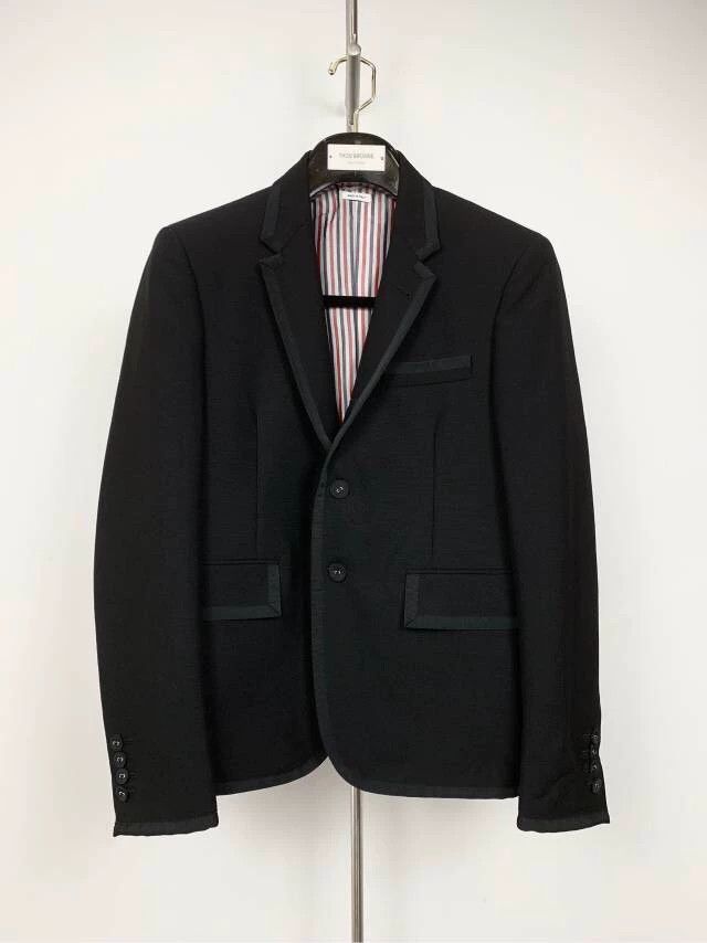 Thom Browne Thom browne Black wool, black edge wrap design suit jacket Size US S / EU 44-46 / 1 - 1 Thumbnail