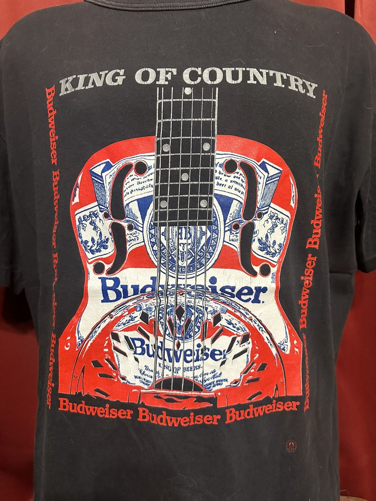 Band Tees Vintage Budweiser Tshirt King of Country Band Beer Tee Grail Size US XL / EU 56 / 4 - 2 Thumbnail