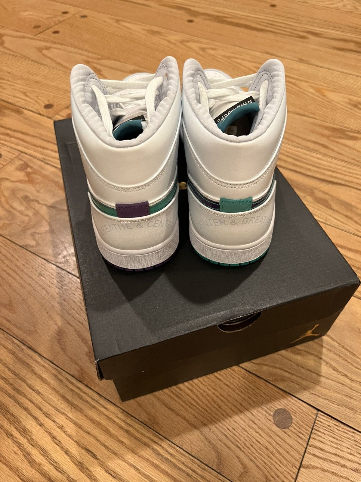 Jordan Brand Air Jordan 1 Mid SE Luka Doncic Pre Game Mindfulness Size US 10 / EU 43 - 2 Thumbnail
