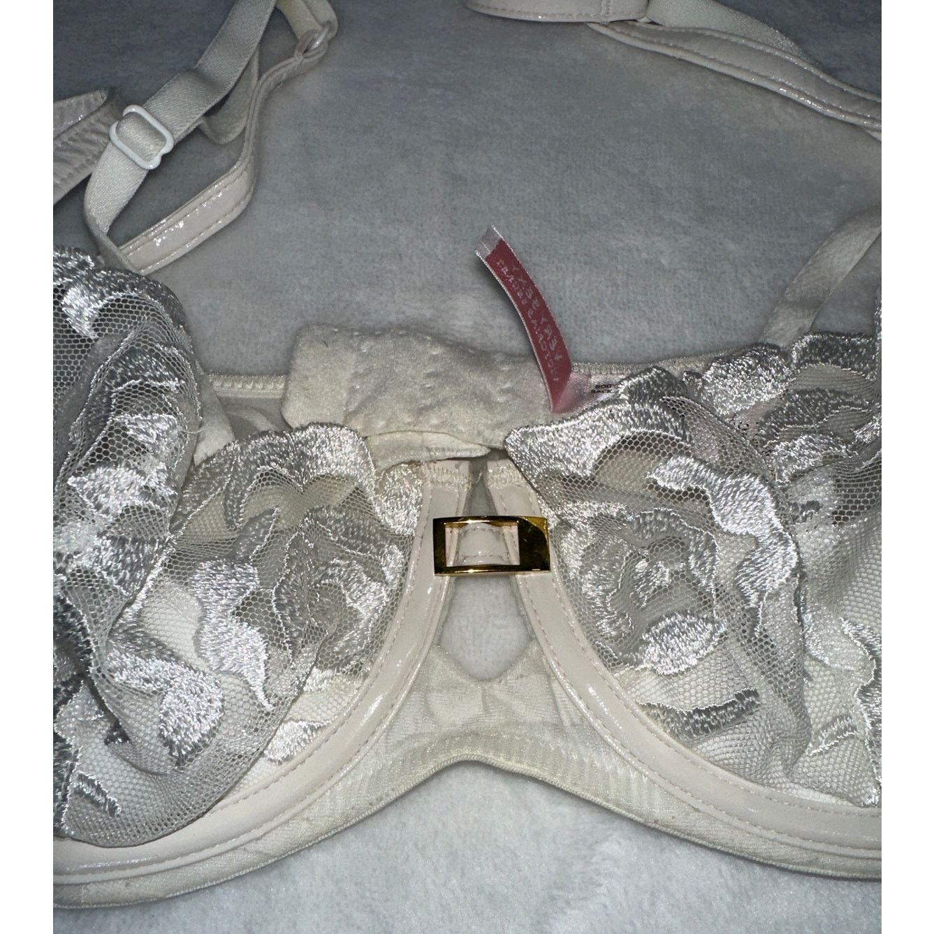 Victoria's Secret Victoria's Secret Very Sexy White Lace Push Up Bra 34C Size ONE SIZE - 3 Thumbnail