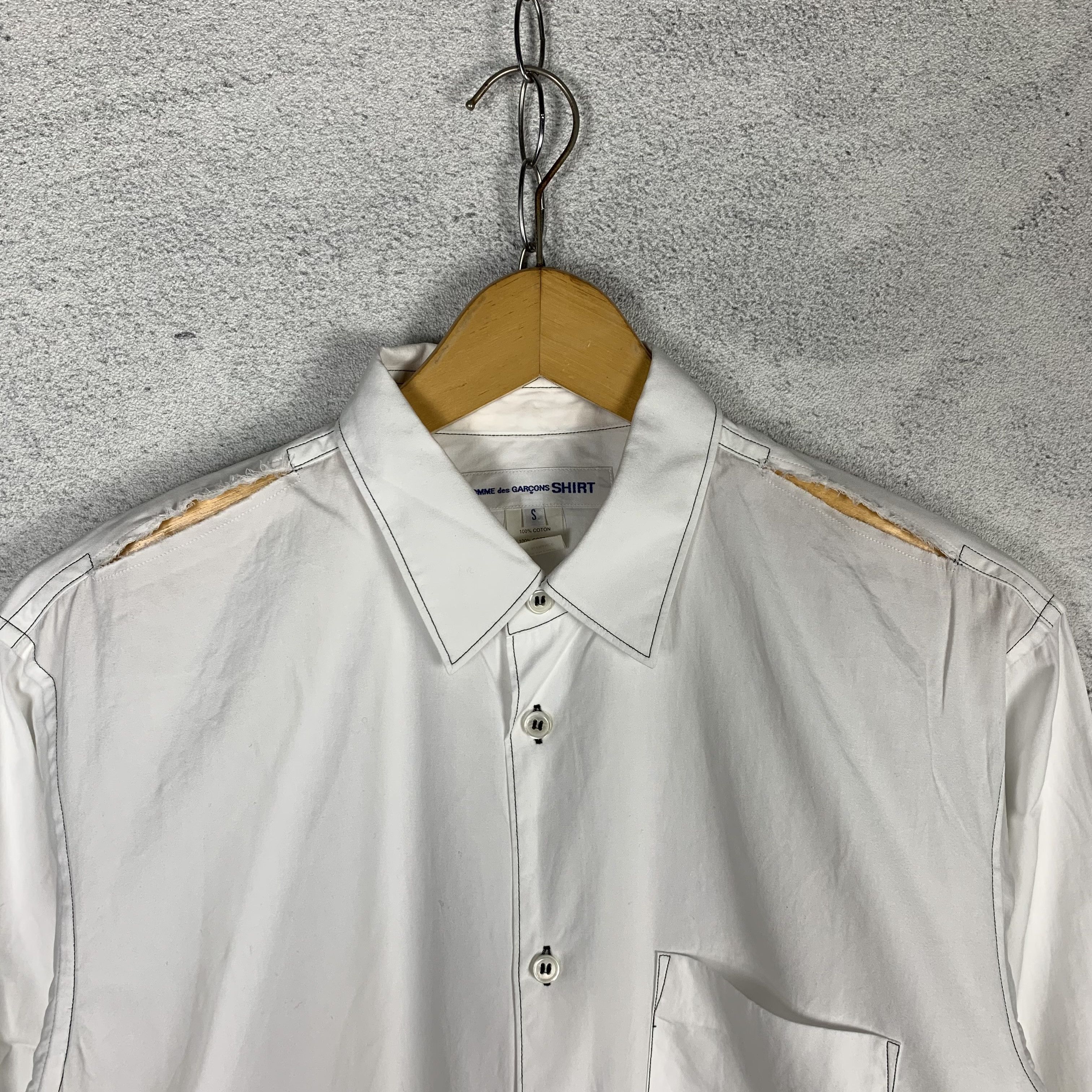 Comme des Garcons Comme Des Garcons CDG Distressed Shirt Size US S / EU 44-46 / 1 - 6 Thumbnail