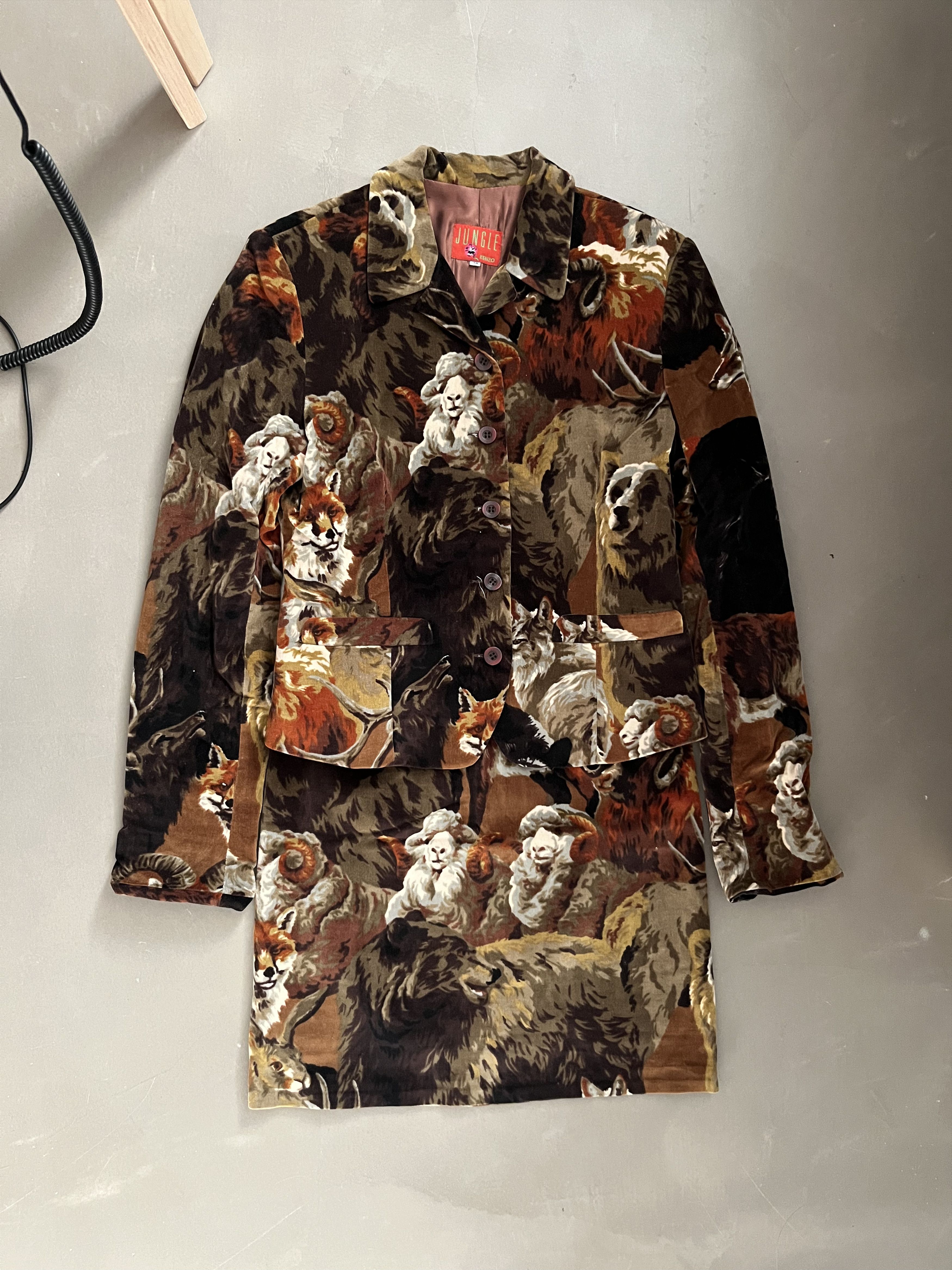 Kenzo 1989 wilderness soft velvet blazer and skirt set Size M / US 6-8 / IT 42-44 - 1 Thumbnail